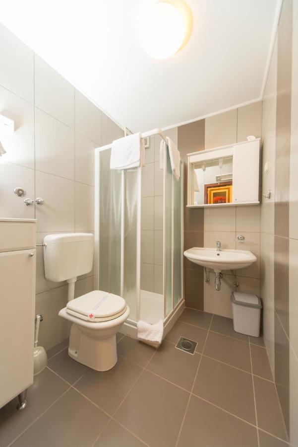 Holiday Apartment 50M From The Beach Pjescana Uvala Εξωτερικό φωτογραφία