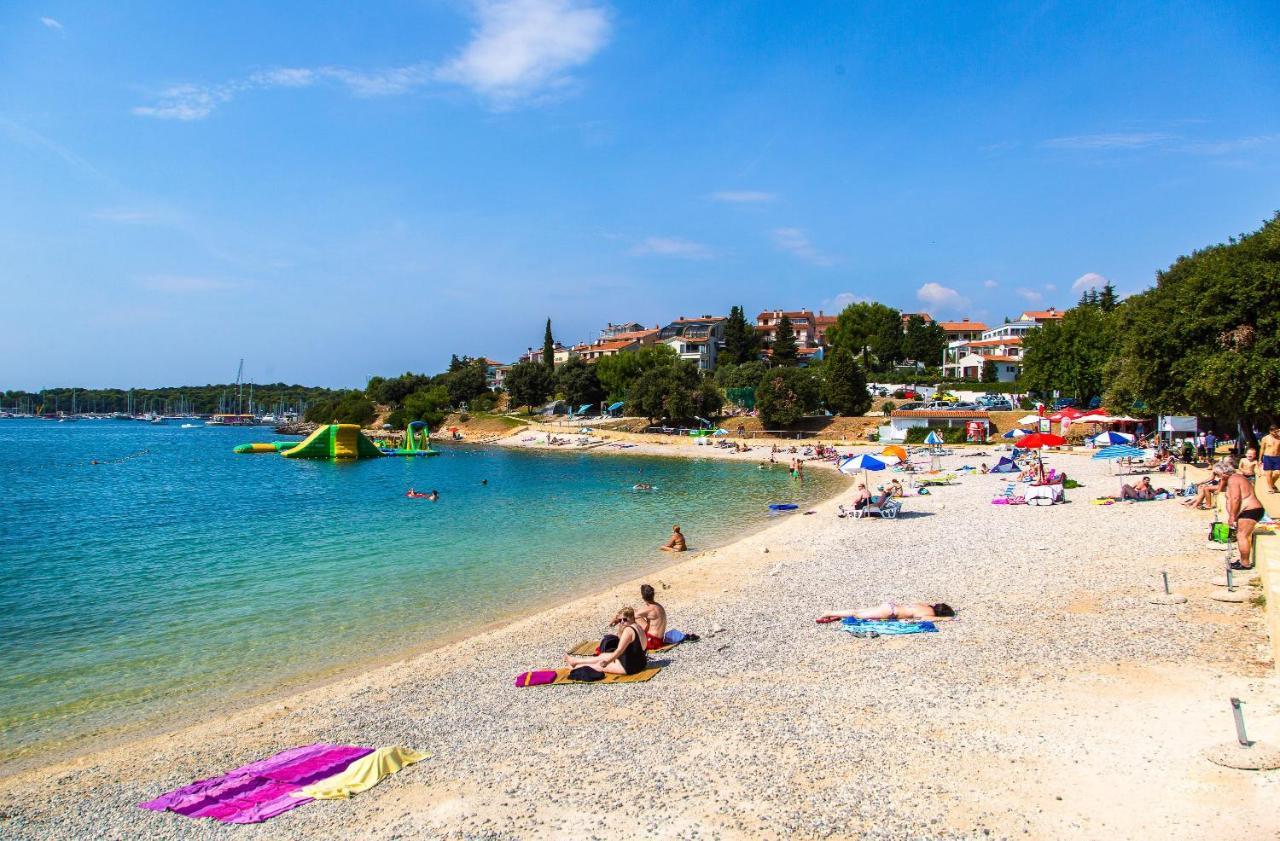 Holiday Apartment 50M From The Beach Pjescana Uvala Εξωτερικό φωτογραφία