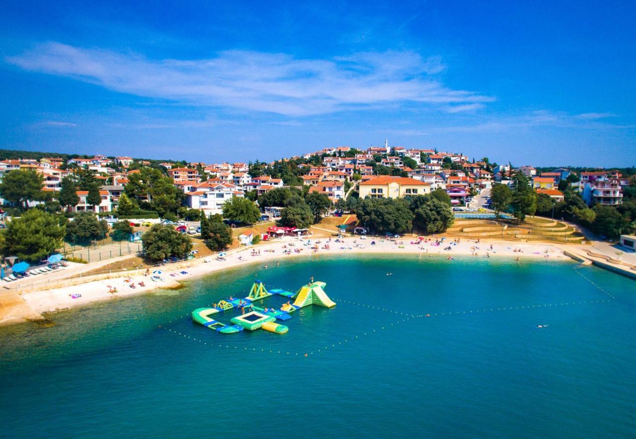 Holiday Apartment 50M From The Beach Pjescana Uvala Εξωτερικό φωτογραφία