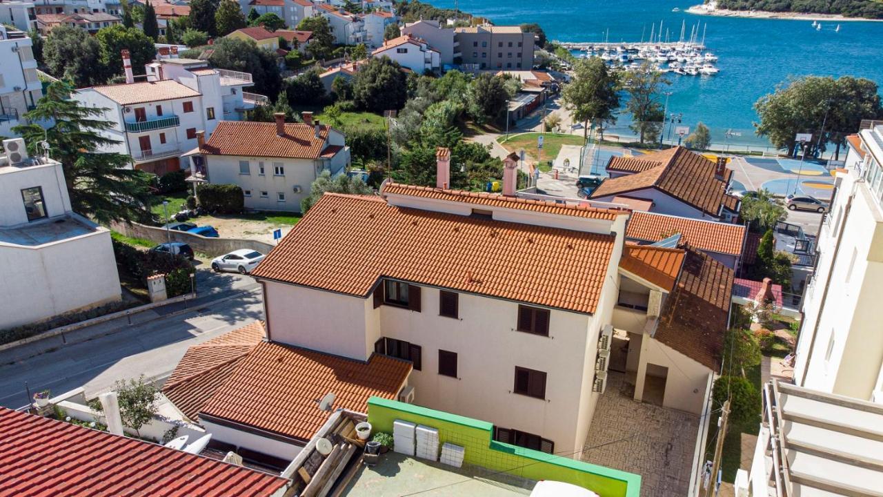 Holiday Apartment 50M From The Beach Pjescana Uvala Εξωτερικό φωτογραφία