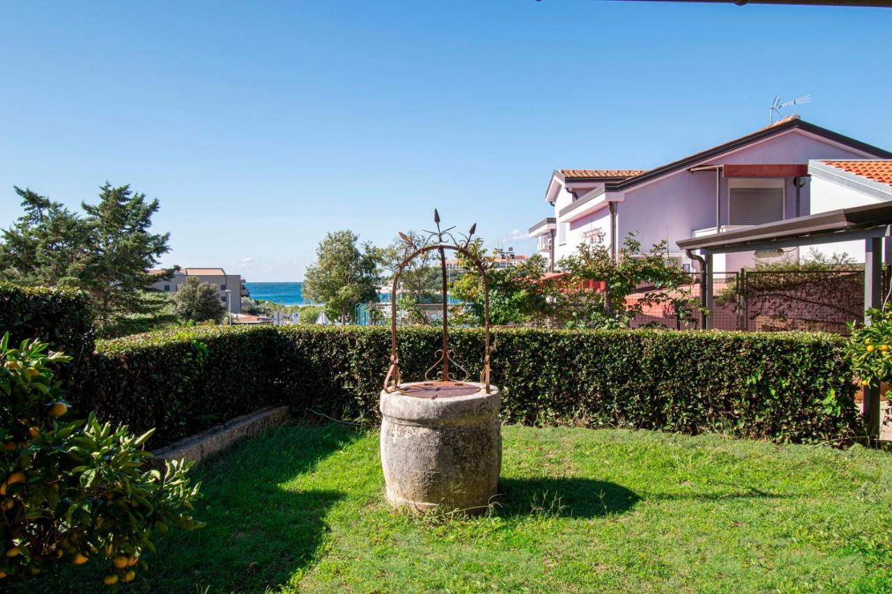 Holiday Apartment 50M From The Beach Pjescana Uvala Εξωτερικό φωτογραφία