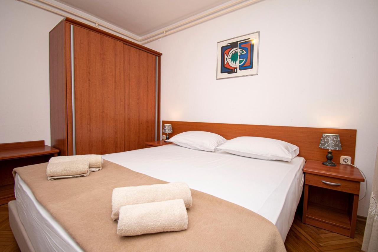 Holiday Apartment 50M From The Beach Pjescana Uvala Εξωτερικό φωτογραφία