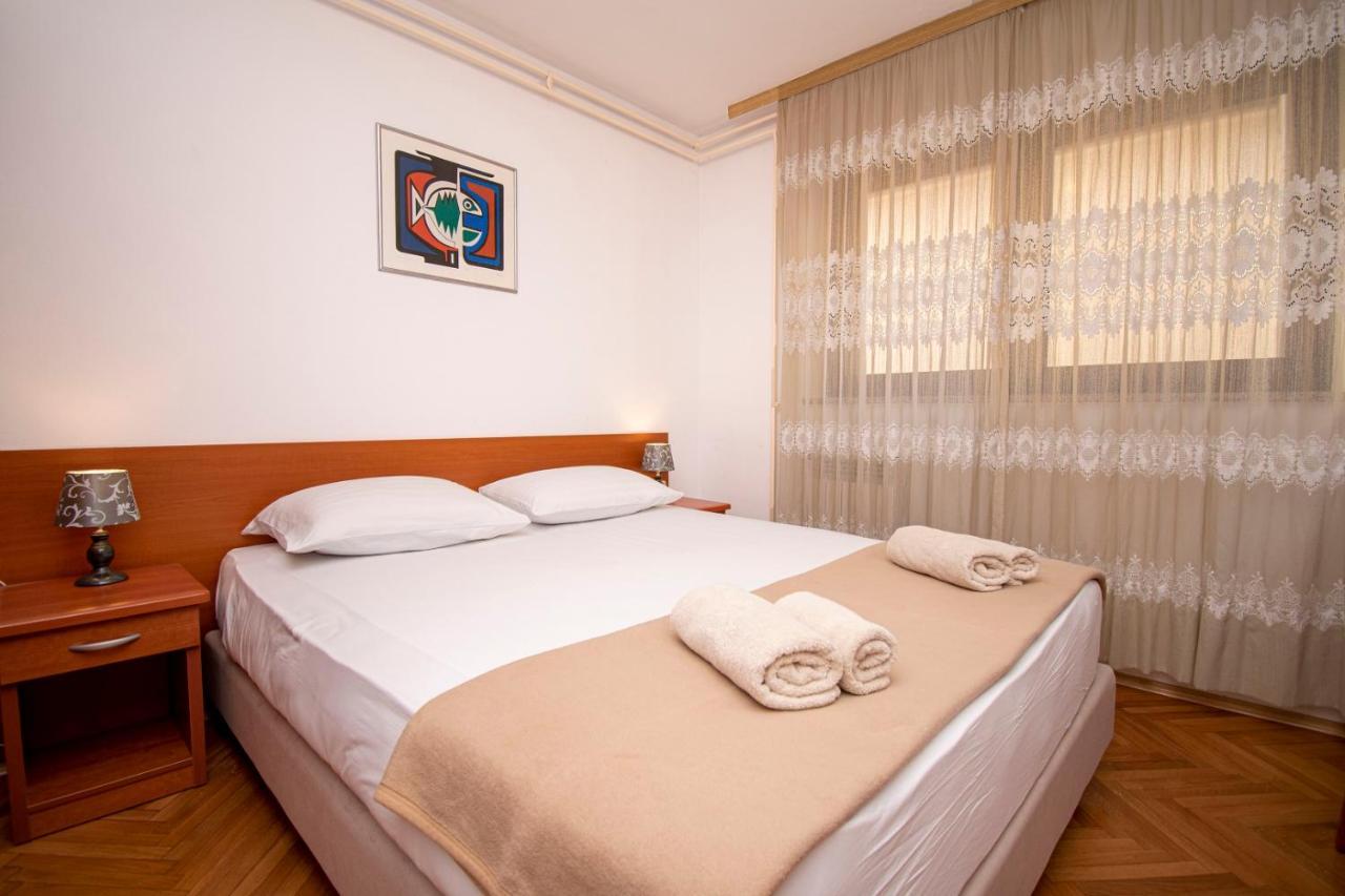 Holiday Apartment 50M From The Beach Pjescana Uvala Εξωτερικό φωτογραφία